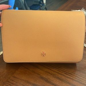 Barely Used Tory Burch Emerson crossbody bag.